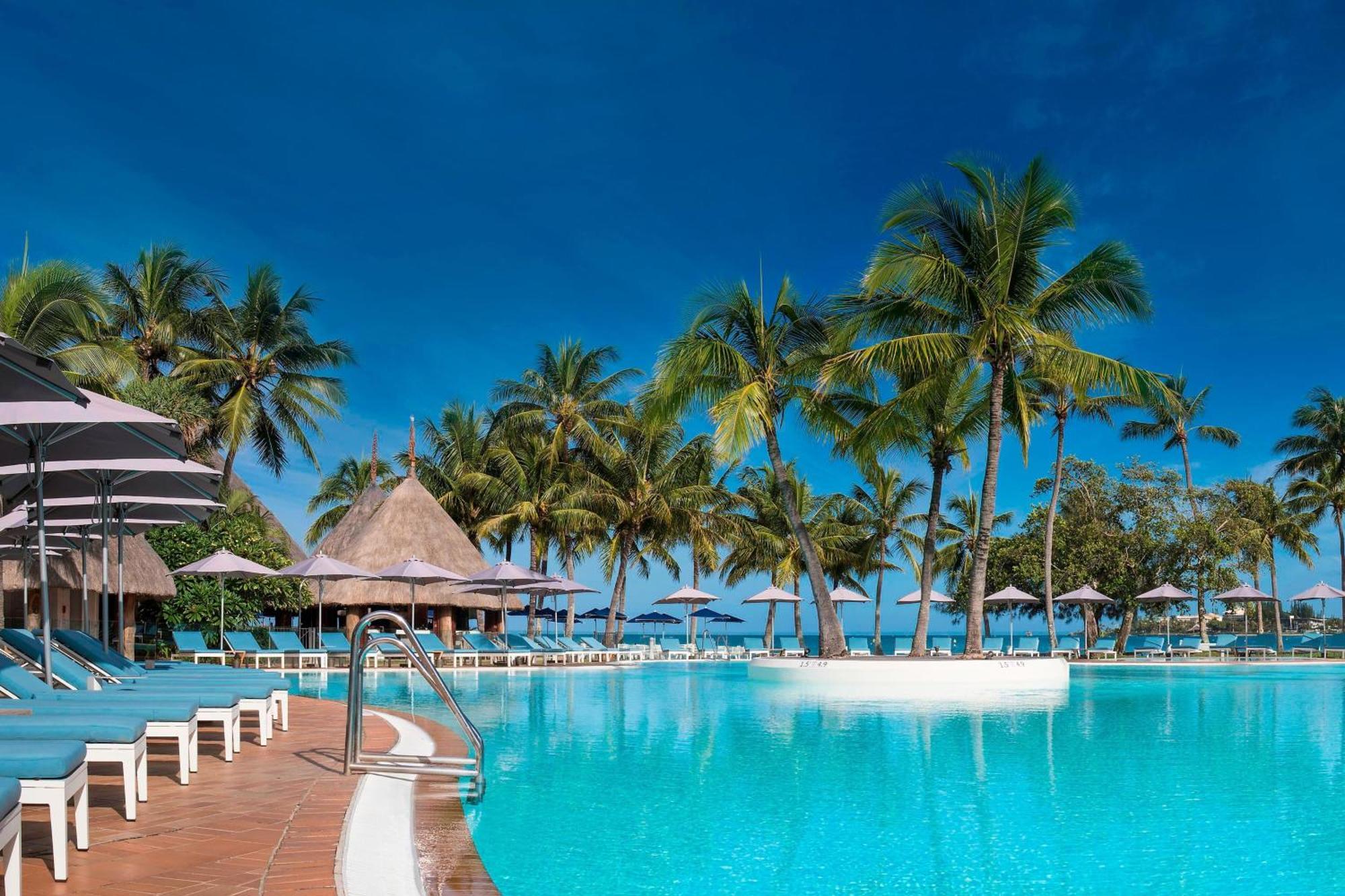 Le Meridien Noumea Resort & Spa Exterior photo